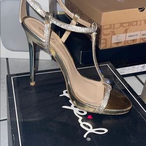 Gold bling heel